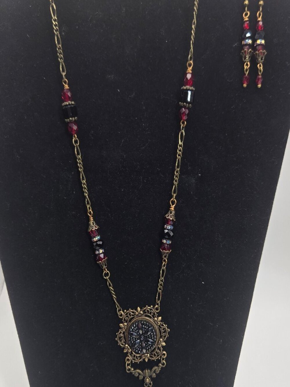 WhimsiGoth Necklace & Earring Set Black and Crimson Handmade Glass Beads Item 50